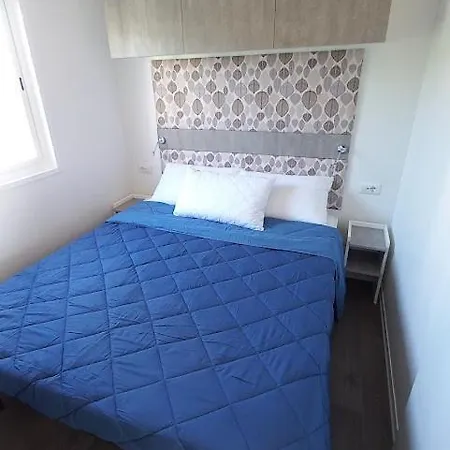 Italia Hotel *